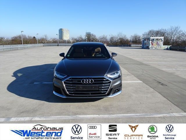 Grau Gebraucht 2022 Audi A8L Limousine | 45.960 € (Teuer) - Bild 1/4