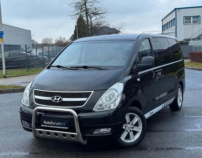 Gebraucht Hyundai H-1 170 PS (125 kW) 2011 Schwarz Van / Kleinbus