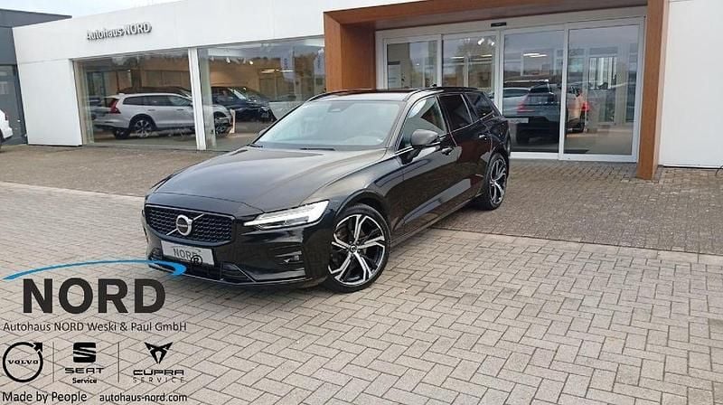 Gebraucht Volvo V60 Plus 197 PS (144 kW) 2023 Schwarz Kombi