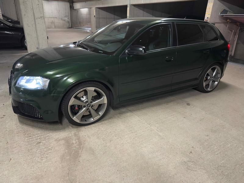 Grün Gebraucht 2012 Audi RS3 Limousine | 25.500 € (Superpreis) - Bild 1/4