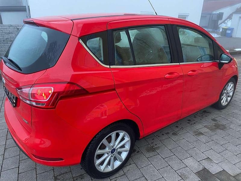 Second-hand Ford B-MAX Titanium 101 CP (74 kW) 2017 Roșu Monovolum