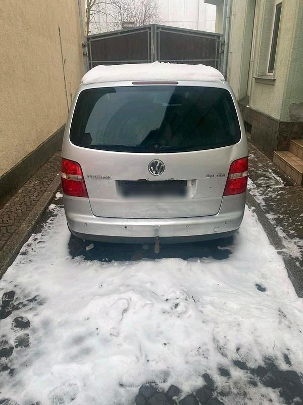 Gebraucht VW Touran 140 PS (102 kW) 2006 Braun Van / Kleinbus