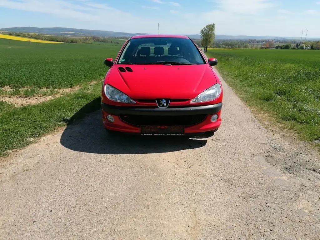 Gebraucht Peugeot 206 75 PS (55 kW) 2008 Rot Limousine