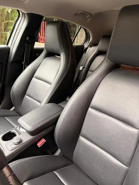 Gebraucht Mercedes GLA200 136 PS (100 kW) 2018 Grau SUV