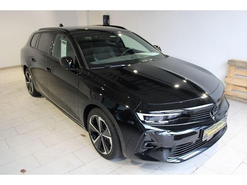 Gebraucht Opel Astra 131 PS (96 kW) 2025 Schwarz Kombi