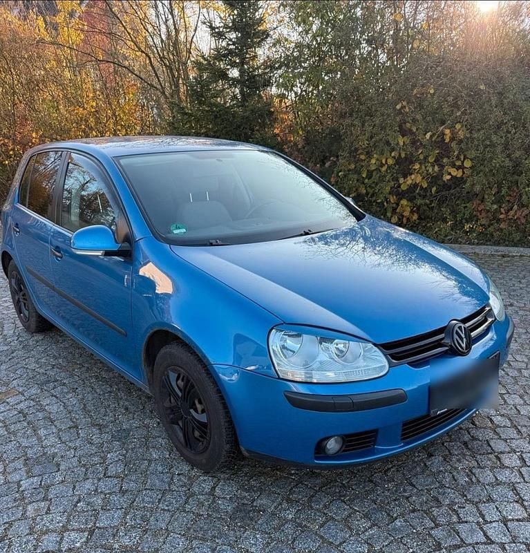 Blau Gebraucht 2004 VW Golf Limousine | 1.800 € (Superpreis) - Bild 1/4
