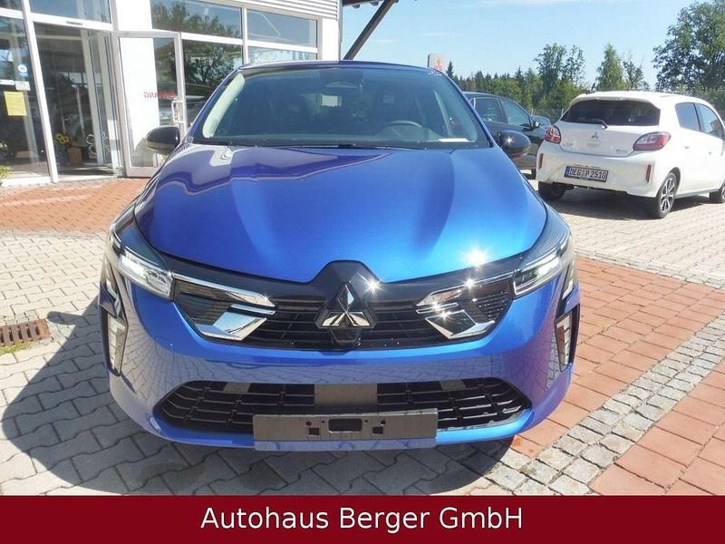 Neu Mitsubishi Colt Plus 143 PS (105 kW) 2025 Blau Limousine