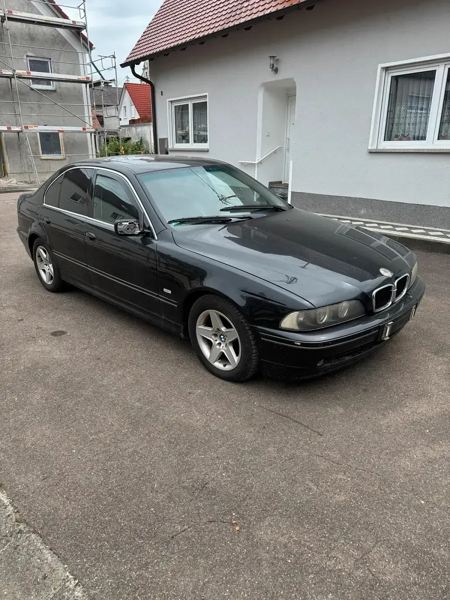 Gebraucht BMW 525 163 PS (119 kW) 2003 Schwarz Limousine
