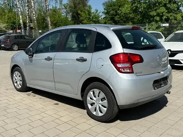Usado Citroën C3 82 CV (60 kW) 2013 Plateado Berlina