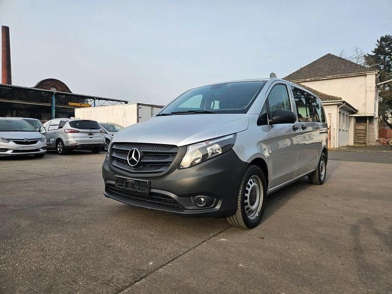 Gebraucht Mercedes Vito 163 PS (119 kW) 2019 Silber Van