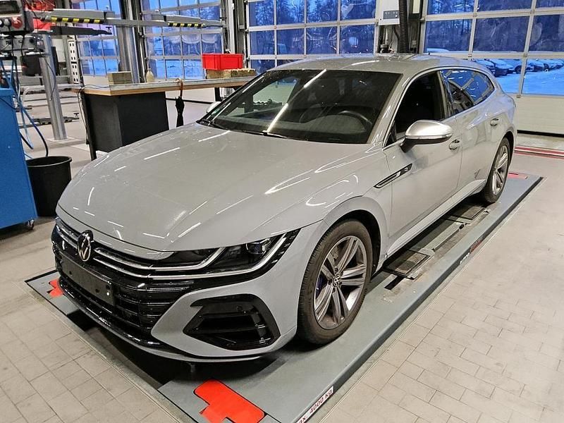 Gebraucht VW Arteon R 320 PS (235 kW) 2024 Mondsteingrau Kombi