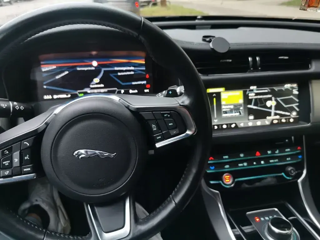 Gebraucht Jaguar XF Prestige 180 PS (132 kW) 2020 Limousine