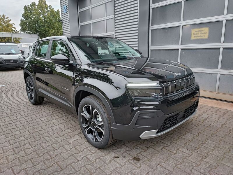 Gebraucht Jeep Avenger Altitude 101 PS (74 kW) 2023 Vocanoblack SUV