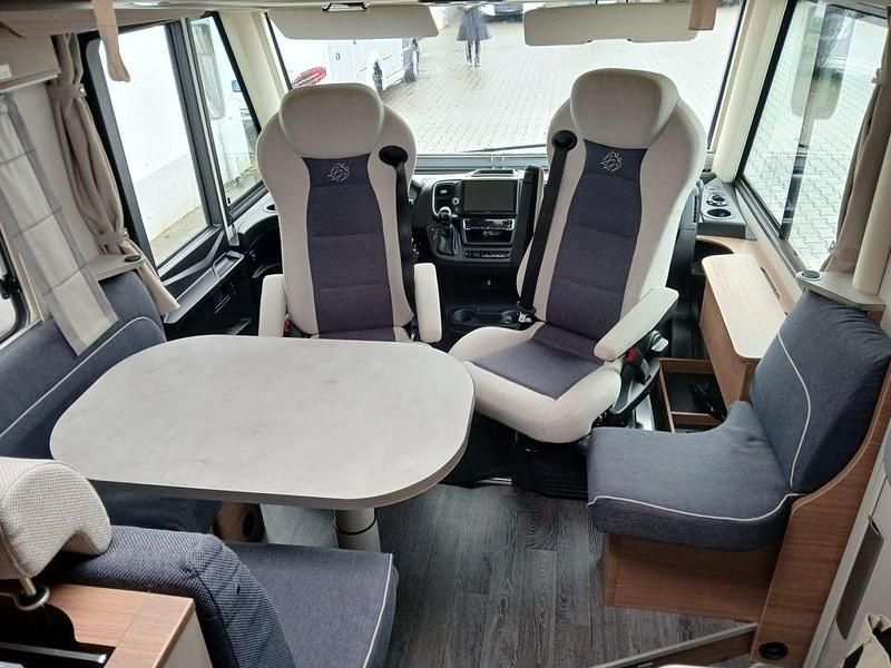 Gebraucht Knaus L!VE I 179 PS (131 kW) 2024 Weiss Van