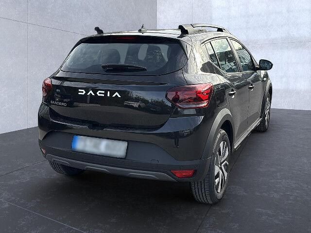 Neu Dacia Sandero Expression 91 PS (66 kW) 2025 Schwarz Kleinwagen