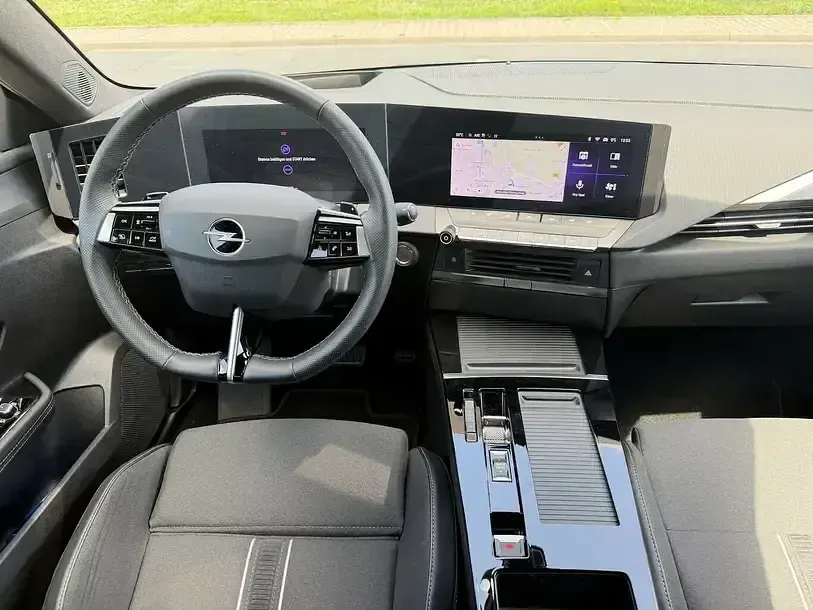 Gebraucht Opel Astra 131 PS (96 kW) 2025 Weiß Kleinwagen