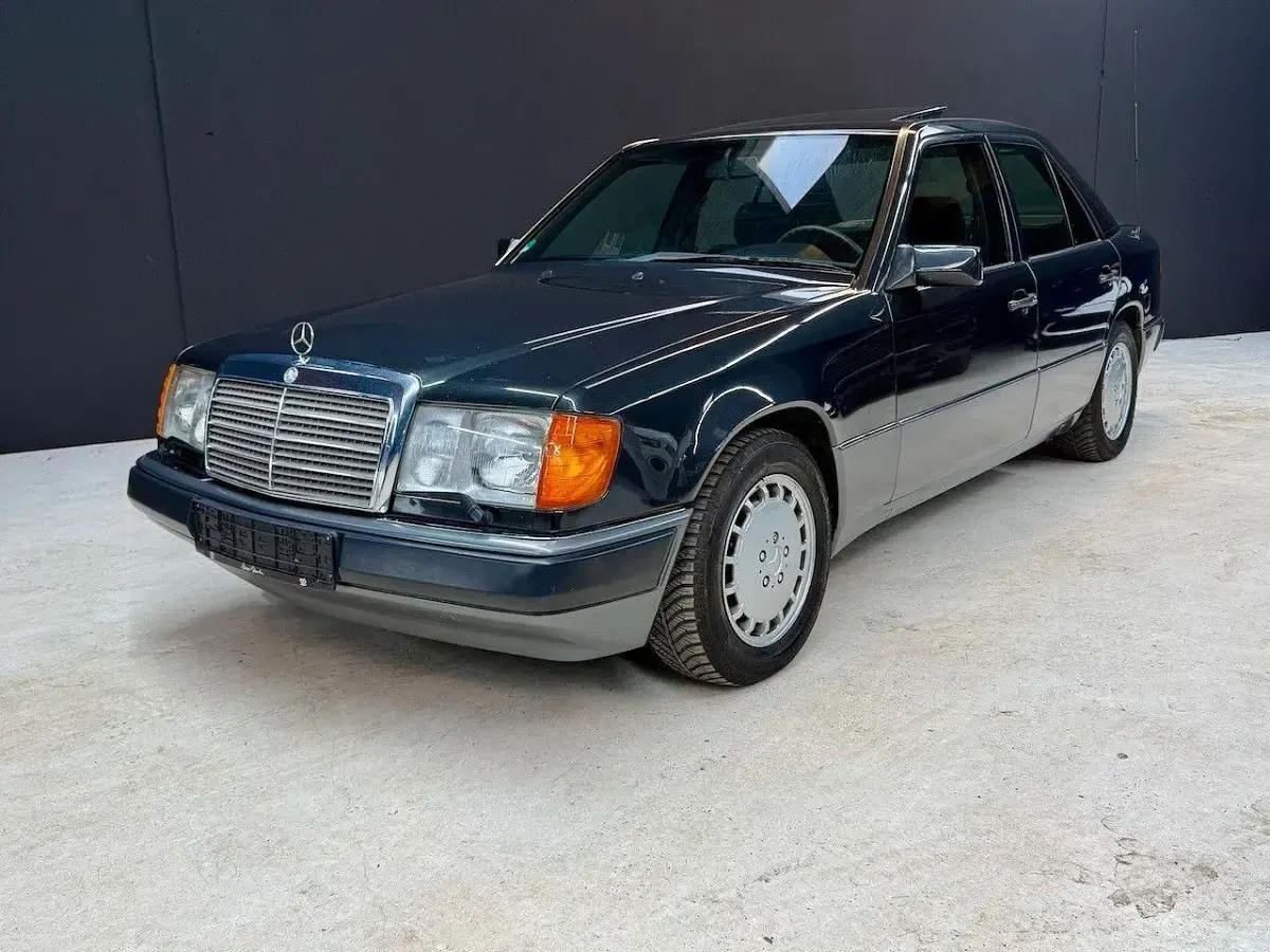 Gebraucht Mercedes E260 160 PS (117 kW) 1991 Limousine
