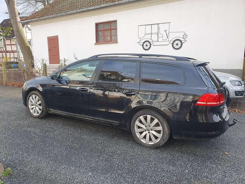 Second-hand VW Passat 105 CP (77 kW) 2015 Negru Break