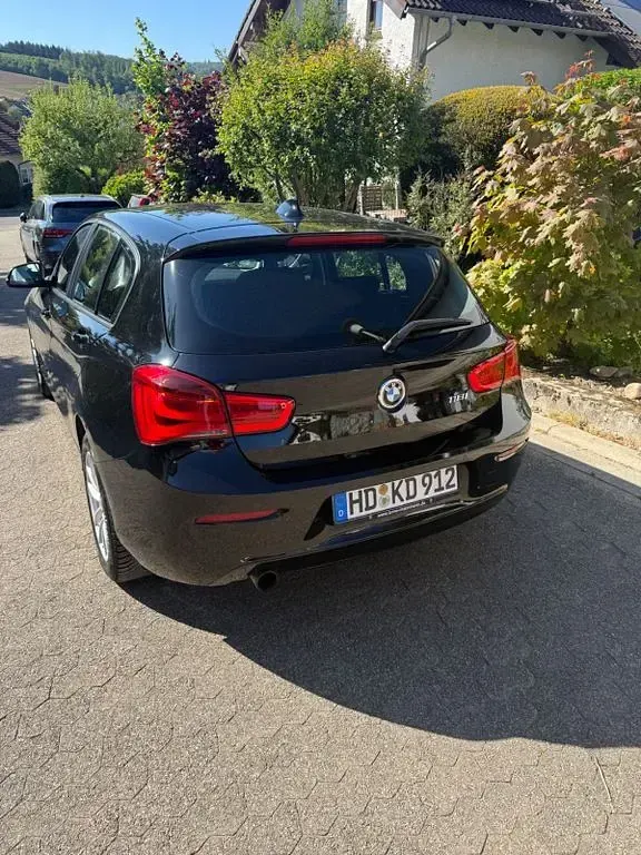 Second-hand BMW 116 109 CP (80 kW) 2016 Negru Hatchback