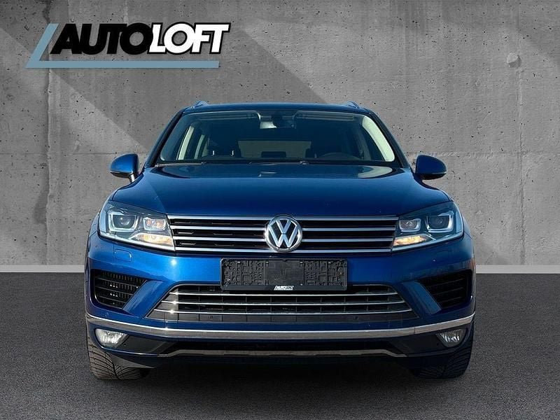 Gebraucht VW Touareg 262 PS (192 kW) 2016 Blau SUV