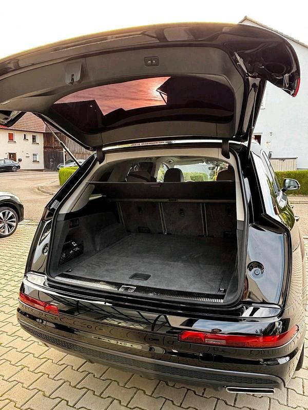 Gebraucht Audi Q7 Ambiente 272 PS (200 kW) 2017 Schwarz SUV