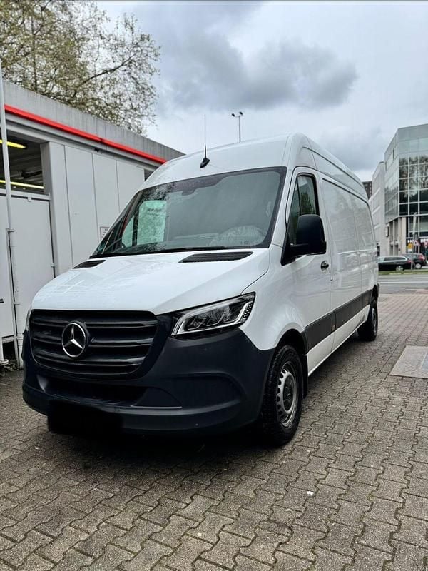 Second-hand Mercedes Sprinter 143 CP (105 kW) 2019 Alb Van