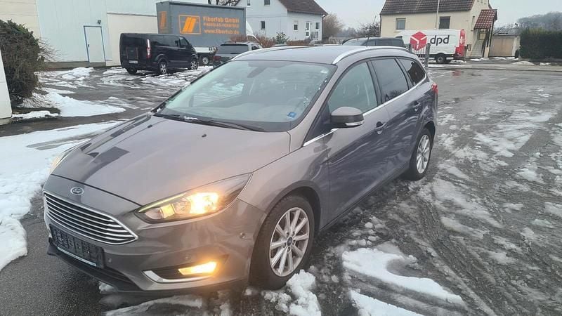 Gebraucht Ford Focus 125 PS (91 kW) 2015 Grau Kombi