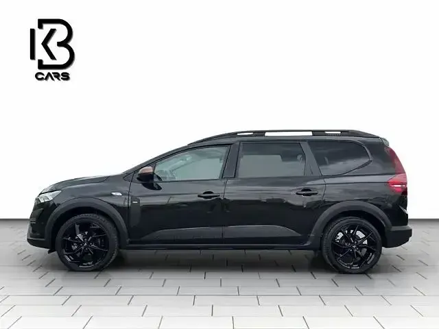 Gebraucht Dacia Jogger Extreme 110 PS (80 kW) 2024 Perlmuttschwarz Van / Kleinbus