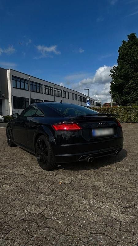 Usata Audi TT Design 180 CV (132 kW) 2017 Nero Coupé