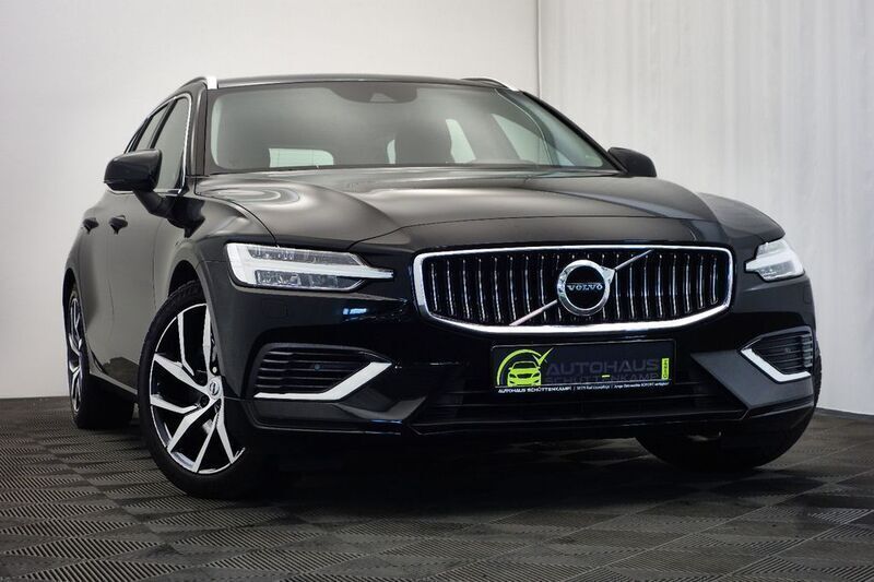 Black solid "stone" / solid Gebraucht 2021 Volvo V60 Inscription Kombi | 25.746 € (Guter Preis) - Bild 1/4