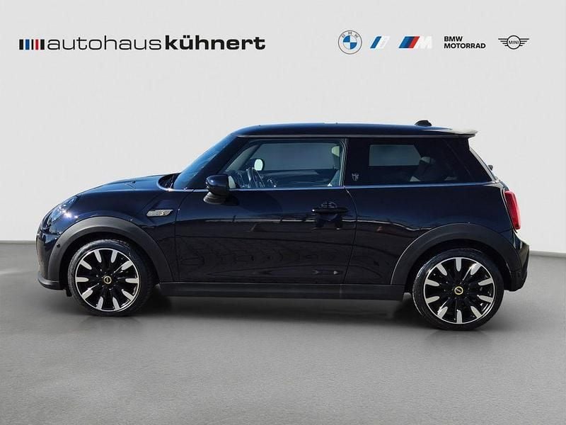 Gebraucht Mini Cooper SE 135 kW (184 PS) 2021 Enigmatic black metallic Kleinwagen