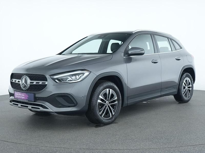 Gebraucht Mercedes GLA200 Style 150 PS (110 kW) 2023 Mountaingrau SUV