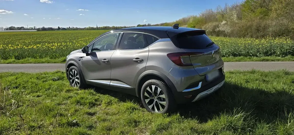 Gebraucht Renault Captur 140 PS (102 kW) 2024 Grau SUV