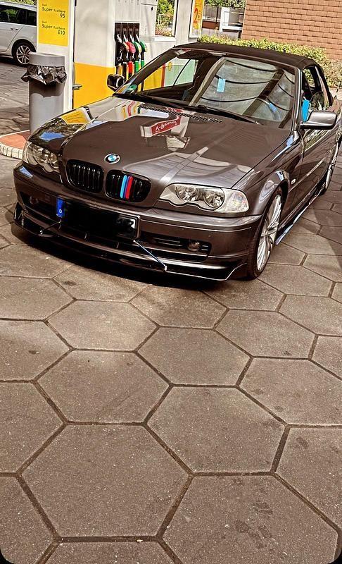 Grau Gebraucht 2002 BMW 318 Cabriolet Cabrio | 6.100 € (Fairer Preis) - Bild 1/4