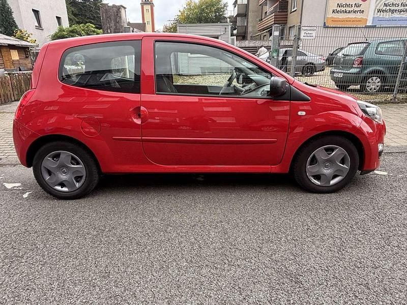 Gebraucht Renault Twingo 75 PS (55 kW) 2012 Rot Kleinwagen
