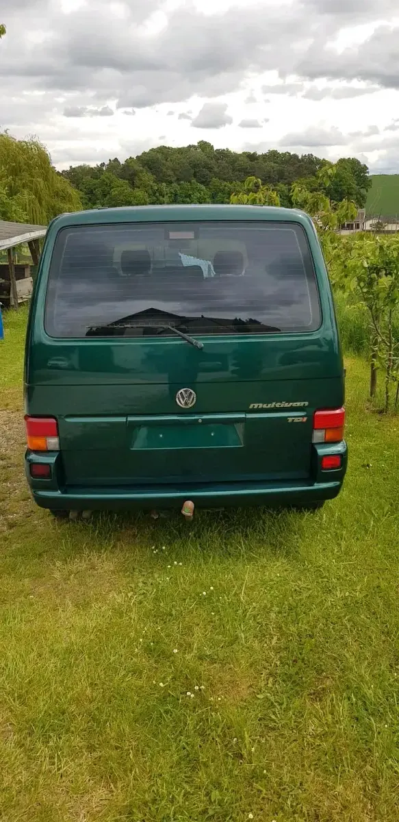 Gebraucht VW T4 151 PS (111 kW) 2000 Grün Van