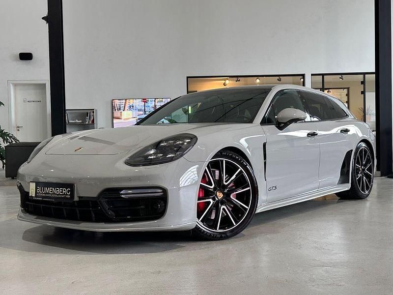 Grau Gebraucht 2019 Porsche Panamera Sport Turismo Limousine | 69.980 € (Etwas zu teuer) - Bild 1/4