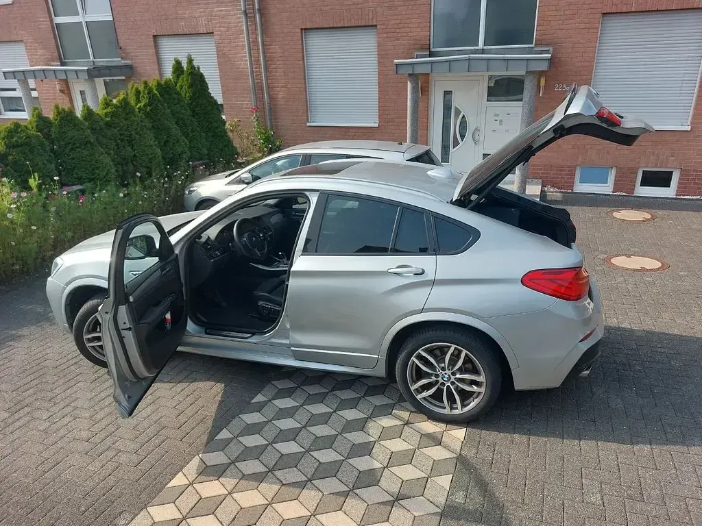 Gebraucht BMW X4 M Sport 190 PS (139 kW) 2017 Silber SUV