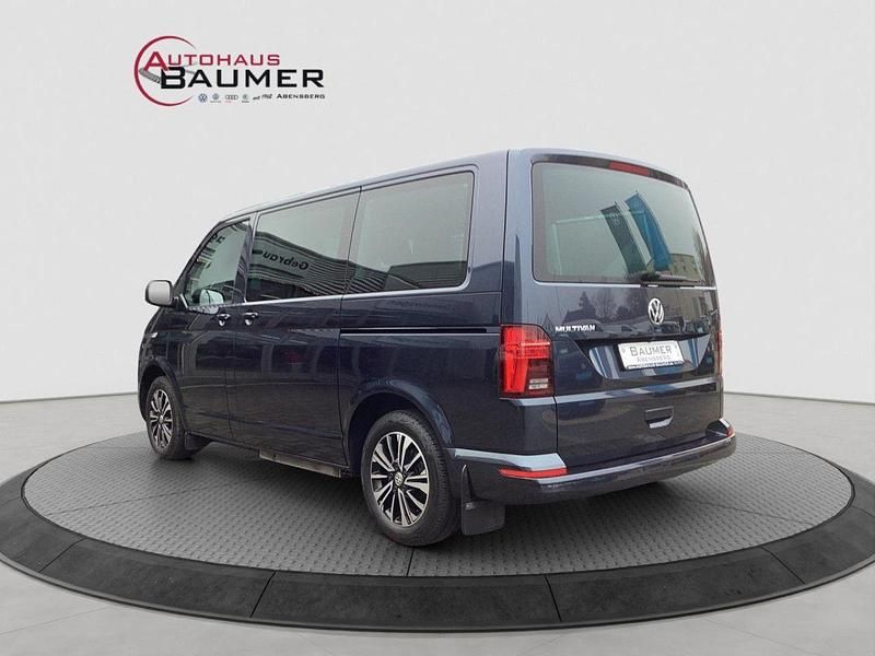 Gebraucht VW Multivan Comfortline 150 PS (110 kW) 2022 Blau Van