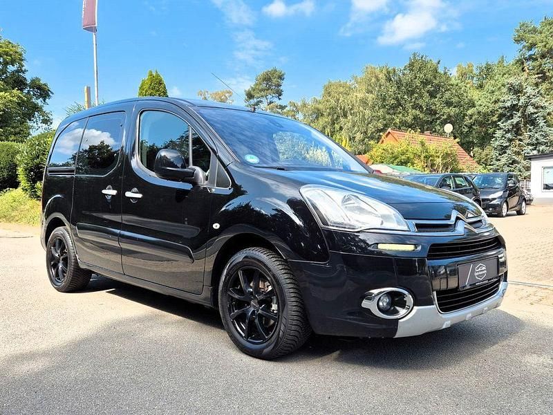 Noir onyx Gebraucht 2014 Citroën Berlingo SELECTION Van / Kleinbus | 4.590 € (Superpreis) - Bild 1/4