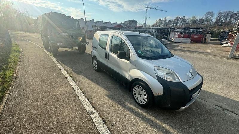 Gebraucht Citroën Nemo Attraction 75 PS (55 kW) 2012 Silber Van / Kleinbus