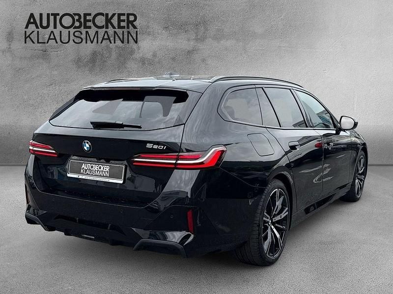 Gebraucht BMW 520 M Sport 190 PS (139 kW) 2024 Schwarz Limousine