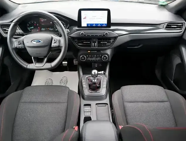 Gebraucht Ford Focus ST-Line 151 PS (111 kW) 2020 Schwarz Kombi