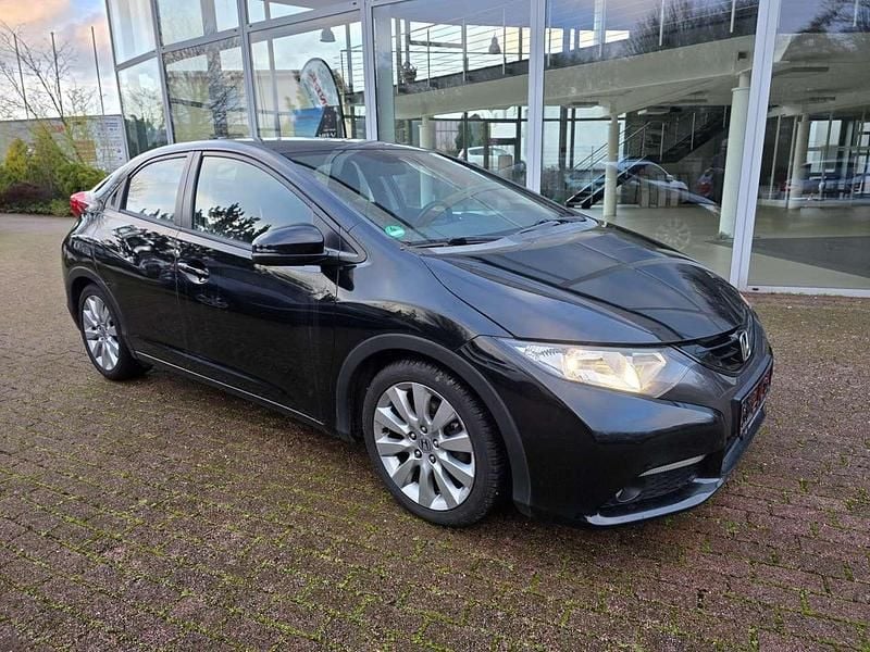 Crystal black p. Gebraucht 2013 Honda Civic Sport Kleinwagen | 4.990 € (Guter Preis) - Bild 1/4