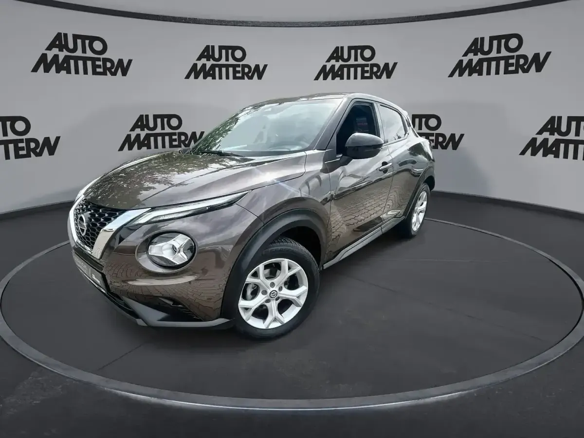 Second-hand Nissan Juke N-Connecta 114 CP (83 kW) 2022 Maro SUV