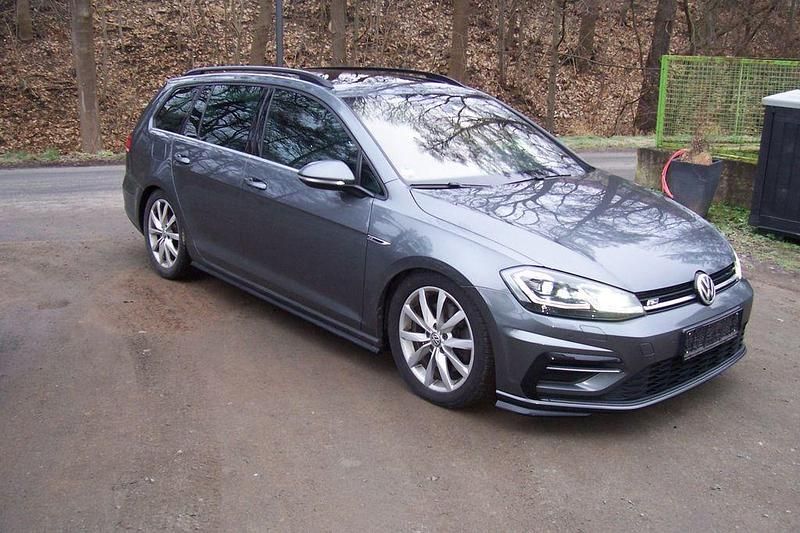 Grau Gebraucht 2020 VW Golf VII Highline Kombi | 11.800 € (Guter Preis) - Bild 1/4