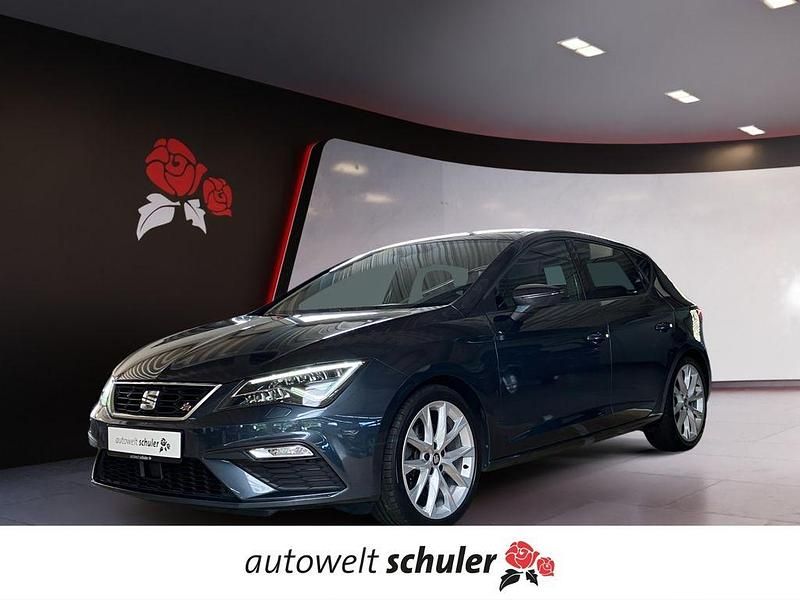 Magnetic tech grey (metallic) Gebraucht 2018 Seat Leon FR Limousine | 20.880 € (Etwas zu teuer) - Bild 1/4