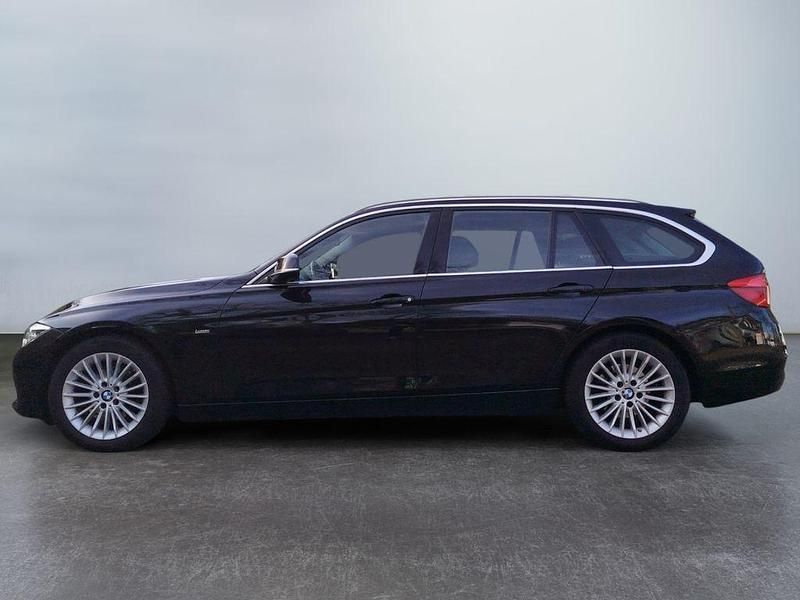 Gebraucht BMW 320 Sport Line 184 PS (135 kW) 2017 Schwarz Limousine