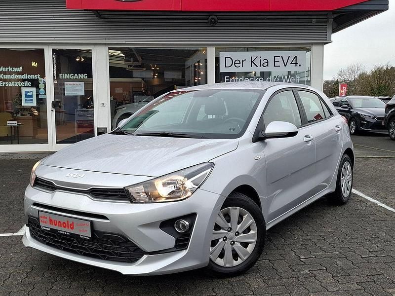 Gebraucht Kia Rio Edition 7 84 PS (61 kW) 2023 Silber Kleinwagen