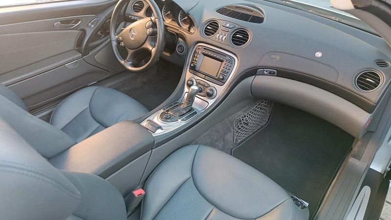 Gebraucht Mercedes SL350 245 PS (180 kW) 2003 Silber Cabrio